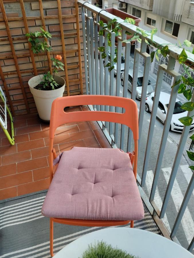 Centrico Piso Con Aparcamiento Gratuito Appartement