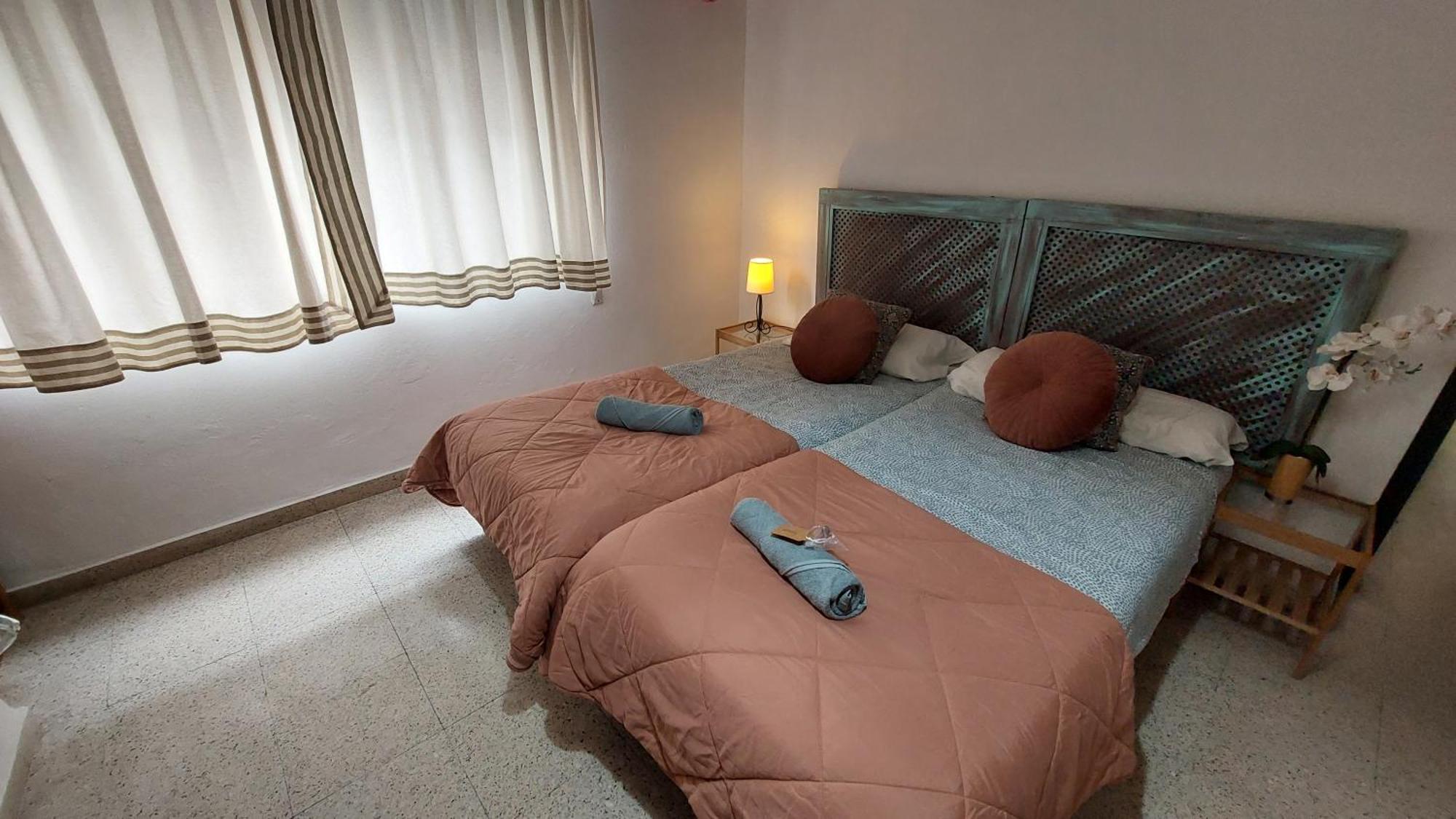 Centrico Piso Con Aparcamiento Gratuito Appartement